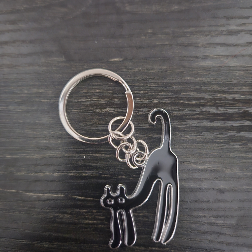 🌺 Lot B/E Black Cat Keychain